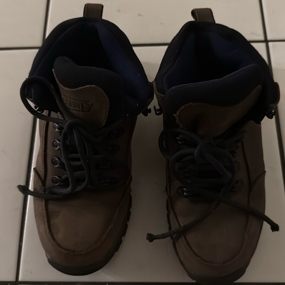 Women’s Land End Brown Leather All Weather Boots, Size 8